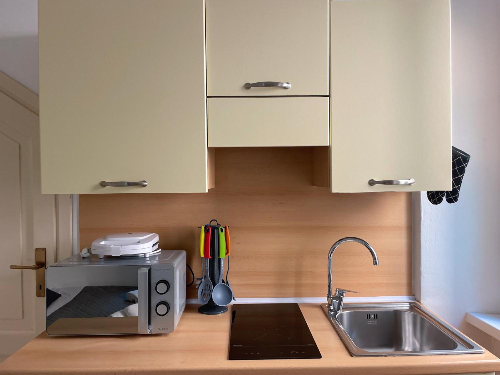 Roncati 7 Center Town Studio Apartments Bellagio Bagian luar foto