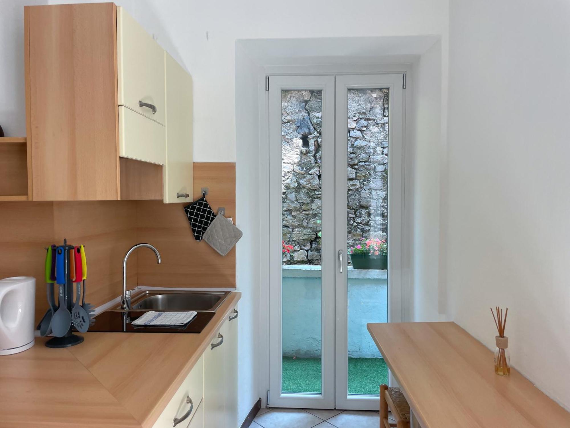 Roncati 7 Center Town Studio Apartments Bellagio Bagian luar foto